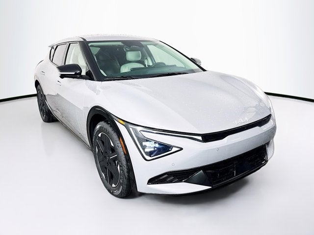 2025 Kia EV6 Wind