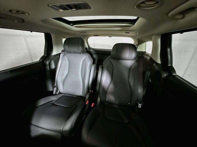 2027 Kia Carnival SX Prestige