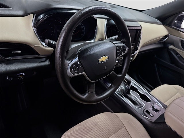 2022 Chevrolet Traverse LS