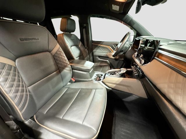 2024 GMC Canyon Denali
