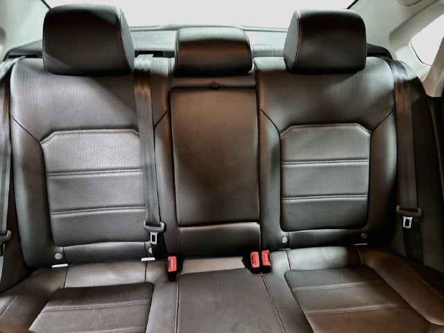2018 Volkswagen Passat Base