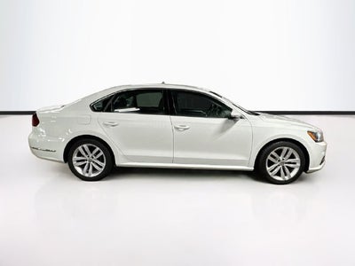 2018 Volkswagen Passat Base