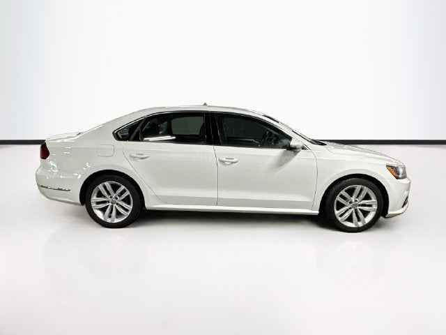 2018 Volkswagen Passat Base
