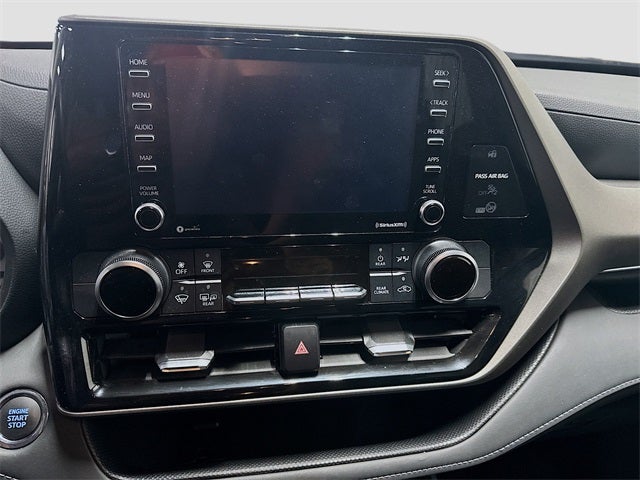 2022 Toyota Highlander L