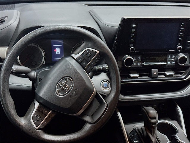 2022 Toyota Highlander L