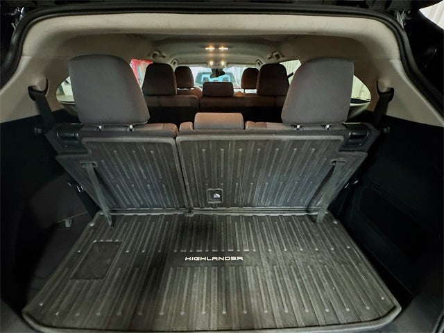 2022 Toyota Highlander L