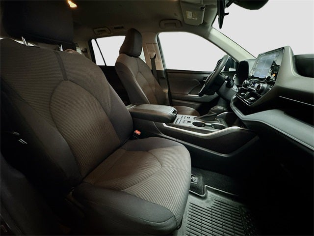 2022 Toyota Highlander L