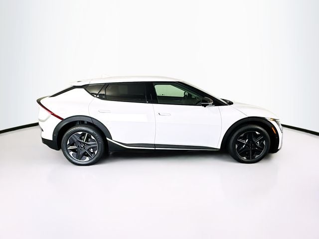 2025 Kia EV6 Light