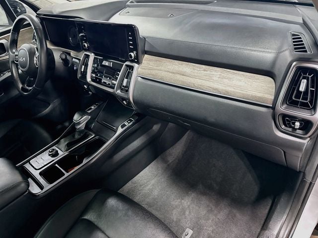 2023 Kia Sorento X-Line S