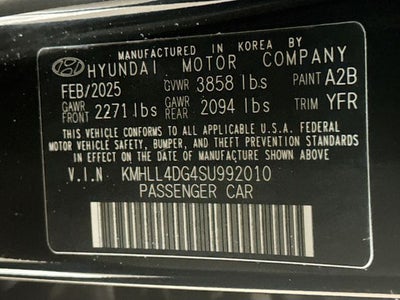2025 Hyundai Elantra SE