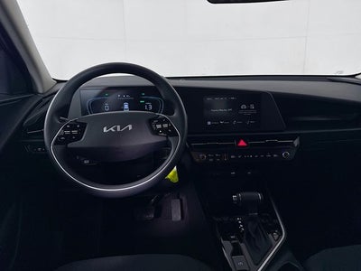 2025 Kia Niro LX
