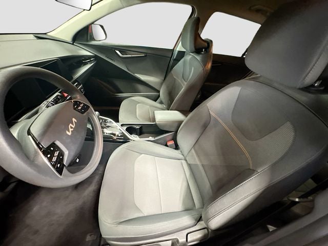 2025 Kia Niro LX