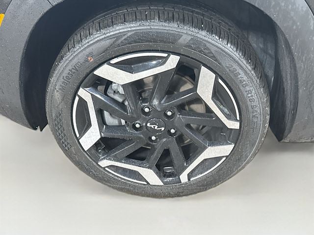 2025 Kia Seltos SX