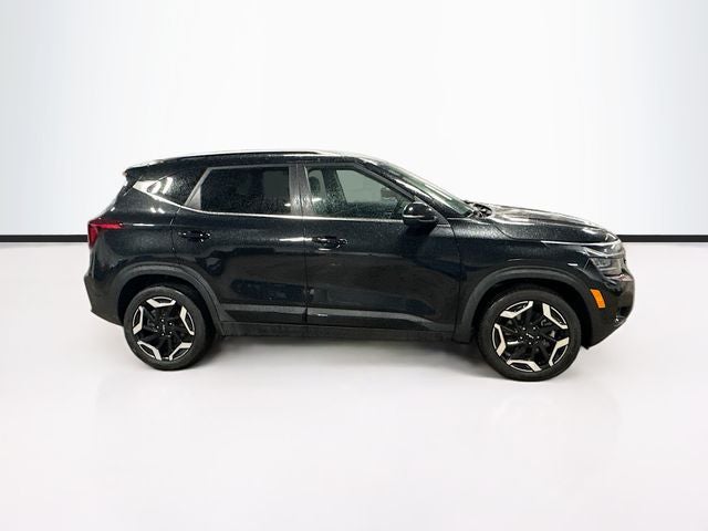 2025 Kia Seltos SX