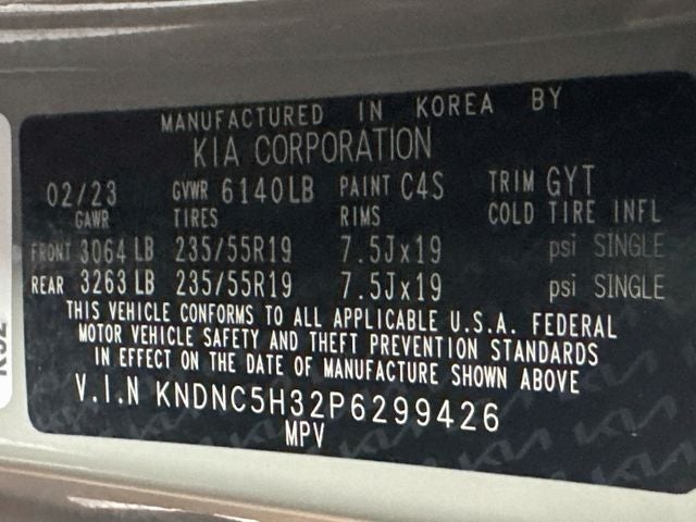 2023 Kia Carnival EX