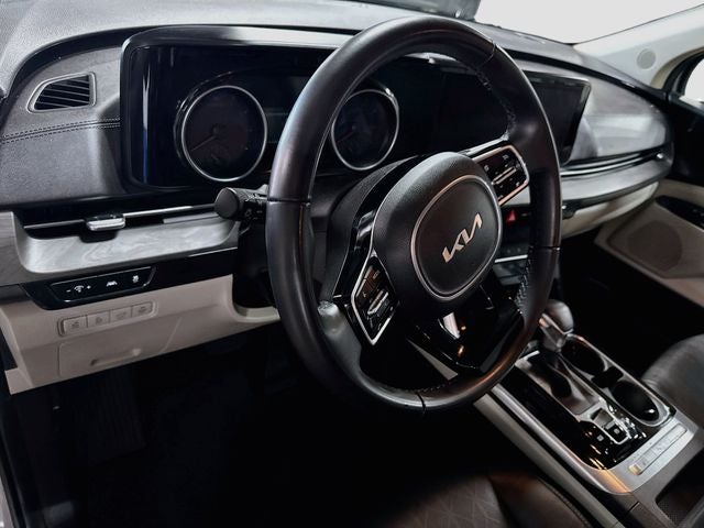 2023 Kia Carnival EX