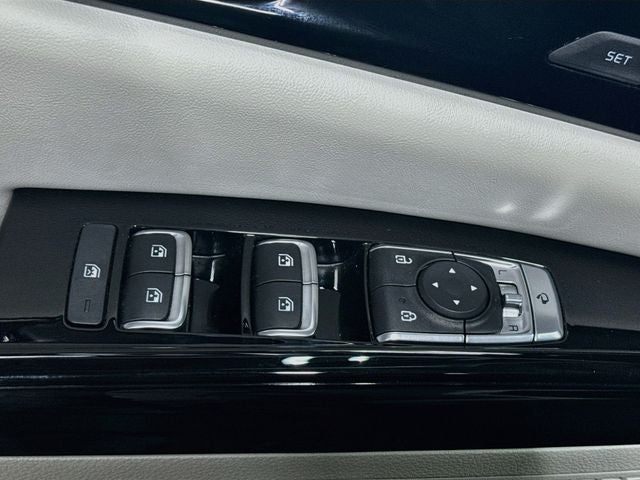 2024 Kia Carnival SX