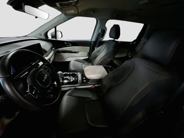 2024 Kia Carnival SX
