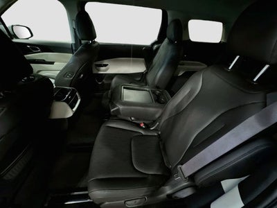 2024 Kia Carnival SX
