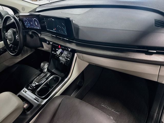 2024 Kia Carnival SX