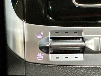 2024 Kia Carnival SX