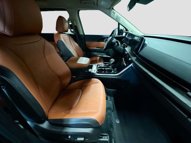 2024 Kia Carnival SX