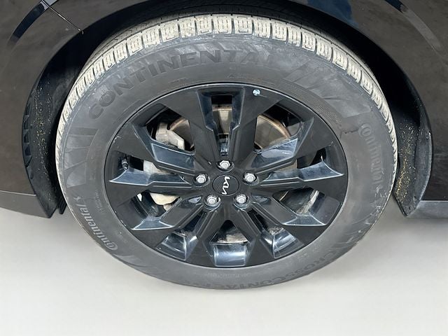 2024 Kia Carnival SX